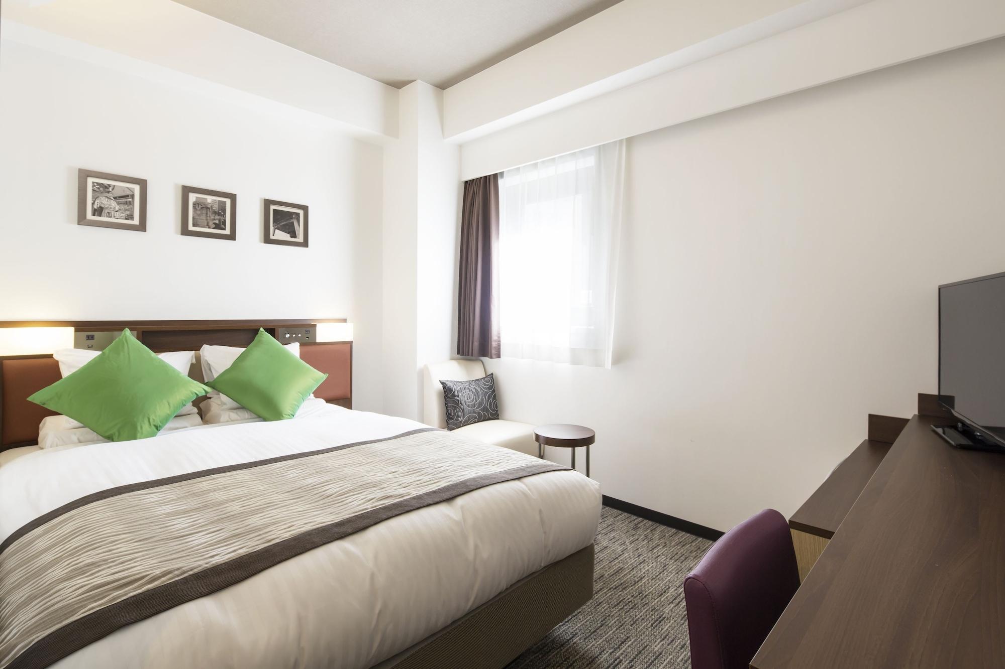 Hotel Mystays Shin Osaka Conference Center Exteriör bild